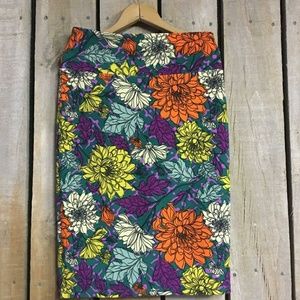 LulaRoe Cassie Pencil Skirt. Small